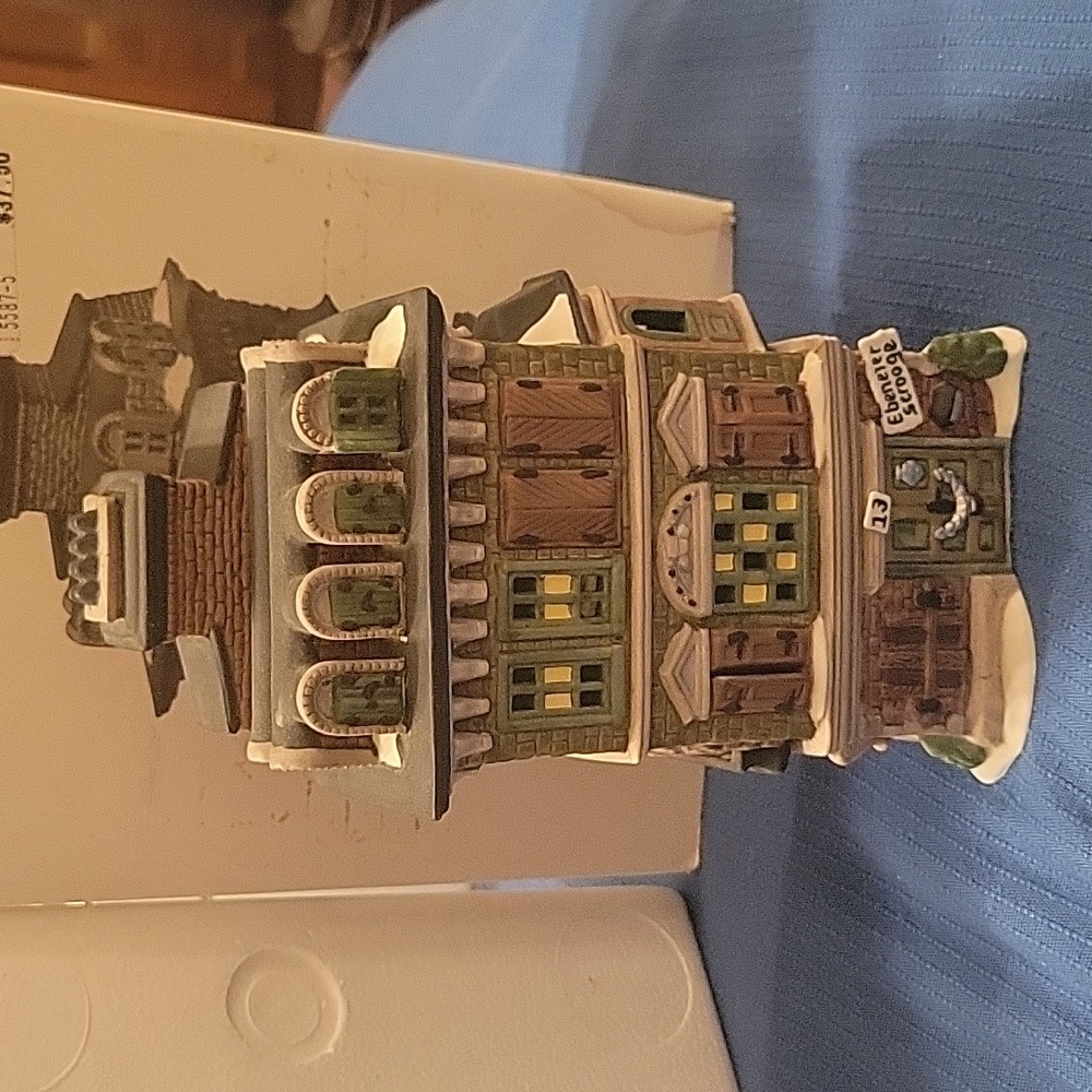 Retired Department 56 Dickens Village Series "The Flat of Ebenezer Scrooge"